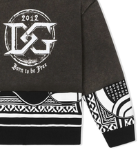 Cargar imagen en el visor de la galería, Felpa con design patchwork
